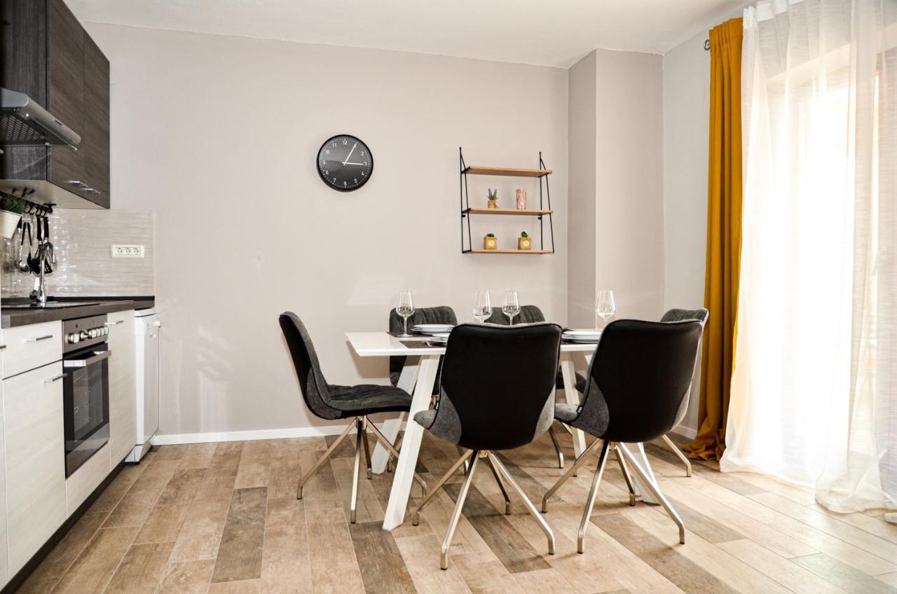 Marazul Apartments Povljana Buitenkant foto