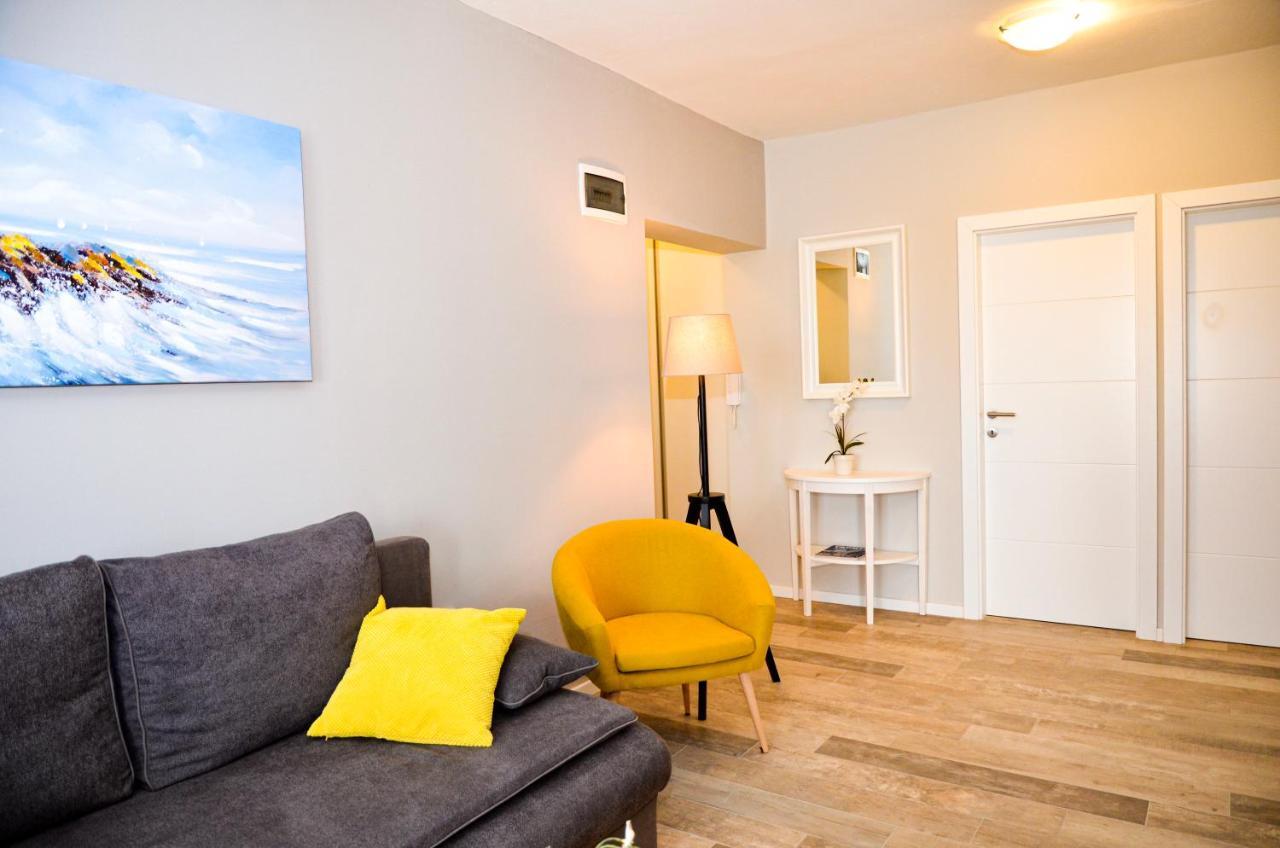 Marazul Apartments Povljana Buitenkant foto